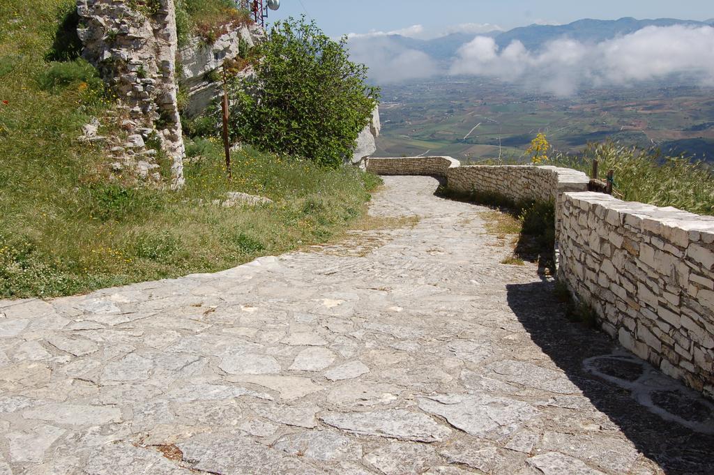Ostello Cielo D'Alcamo Dış mekan fotoğraf